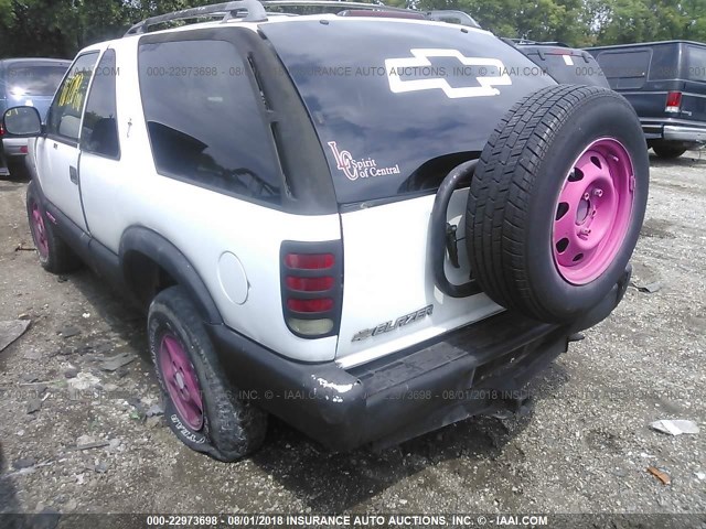 1GNCT18WXTK107608 - 1996 CHEVROLET BLAZER 白色 照片 3