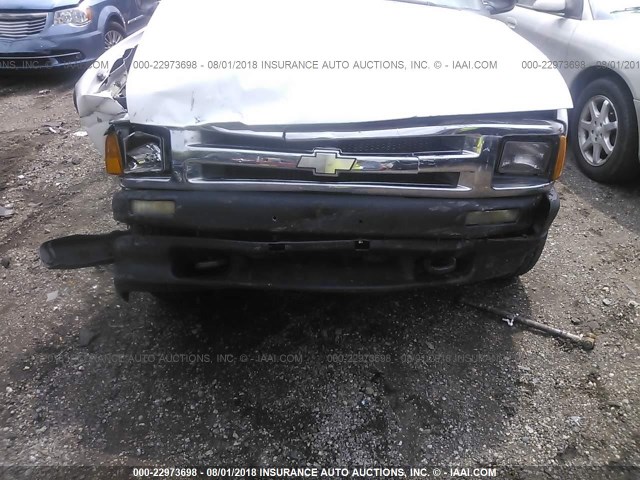 1GNCT18WXTK107608 - 1996 CHEVROLET BLAZER WHITE photo 6