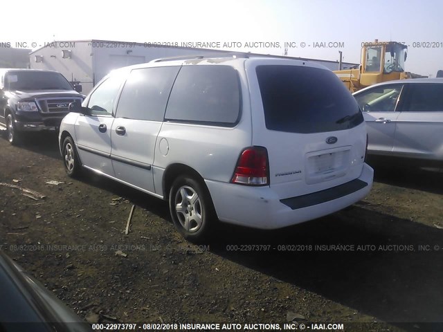 2FMZA51675BA63506 - 2005 FORD FREESTAR SE WHITE photo 3