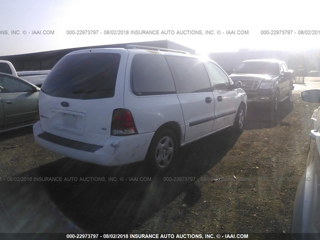 2FMZA51675BA63506 - 2005 FORD FREESTAR SE WHITE photo 4