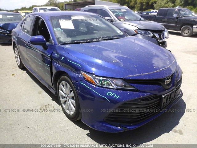 4T1B11HK9JU503257 - 2018 TOYOTA CAMRY L/LE/XLE/SE/XSE BLUE photo 1