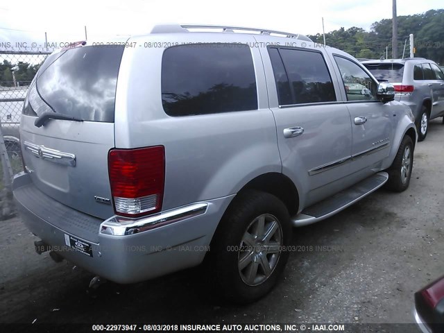 1A8HW58298F120630 - 2008 CHRYSLER ASPEN LIMITED SILVER photo 4