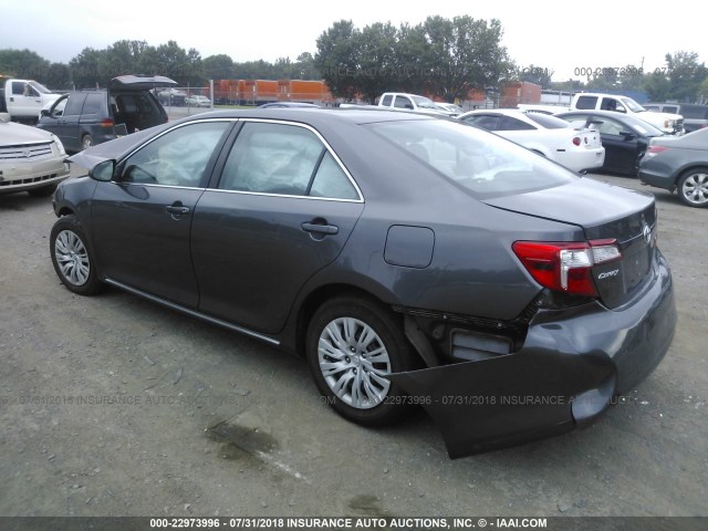 4T4BF1FK0DR277088 - 2013 TOYOTA CAMRY L/SE/LE/XLE GRAY photo 3