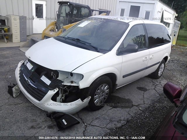 1A4GP45RX6B745824 - 2006 CHRYSLER TOWN & COUNTRY  WHITE photo 2