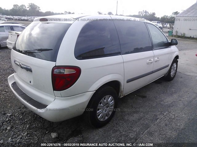 1A4GP45RX6B745824 - 2006 CHRYSLER TOWN & COUNTRY  WHITE photo 4