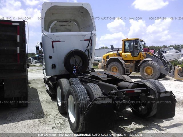 1FUYDZYBXLH382554 - 1990 FREIGHTLINER FLD FLD120 WHITE photo 3