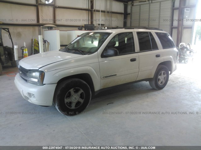 1GNDT13SX22246290 - 2002 CHEVROLET TRAILBLAZER  WHITE photo 2