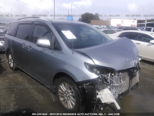 5TDYK3DC3CS263832 - 2012 TOYOTA SIENNA XLE/LIMITED SILVER photo 1