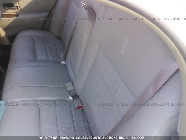 1LNHM81W5YY936844 - 2000 LINCOLN TOWN CAR EXECUTIVE SILVER photo 8