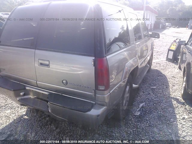 1GYEK63R1YR169538 - 2000 CADILLAC ESCALADE LUXURY ბეჟი ფოტო 4