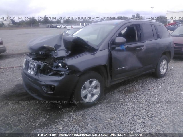 1C4NJCEA8HD147726 - 2017 JEEP COMPASS LATITUDE 灰色 照片 2