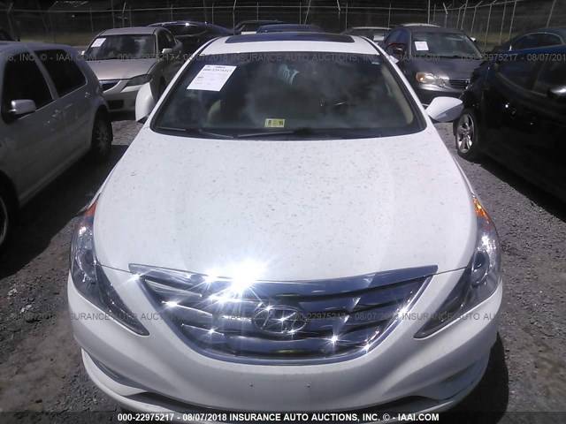 5NPEC4AC2DH676262 - 2013 HYUNDAI SONATA SE/LIMITED WHITE photo 6