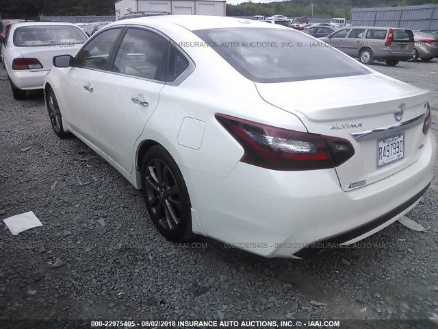 1N4AL3AP2JC269325 - 2018 NISSAN ALTIMA 2.5/S/SV/SL/SR WHITE photo 3