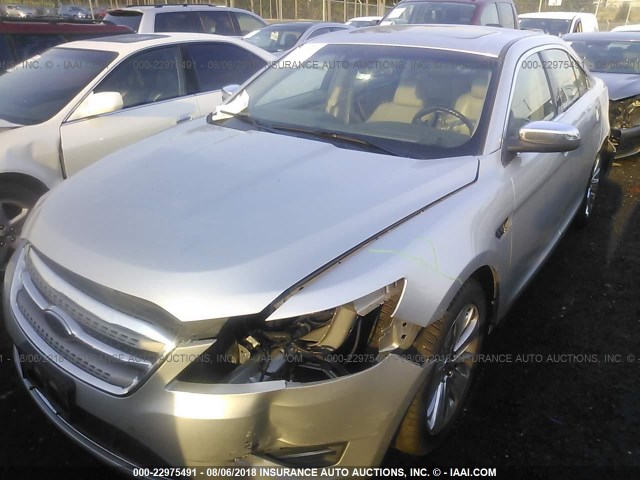 1FAHP2FWXBG149327 - 2011 FORD TAURUS LIMITED SILVER photo 2