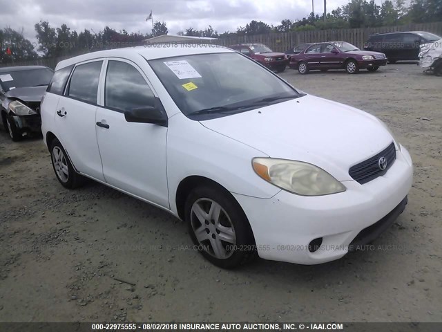 2T1KR32E15C438936 - 2005 TOYOTA COROLLA MATRIX XR WHITE photo 1