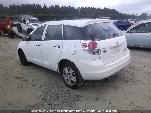 2T1KR32E15C438936 - 2005 TOYOTA COROLLA MATRIX XR WHITE photo 3