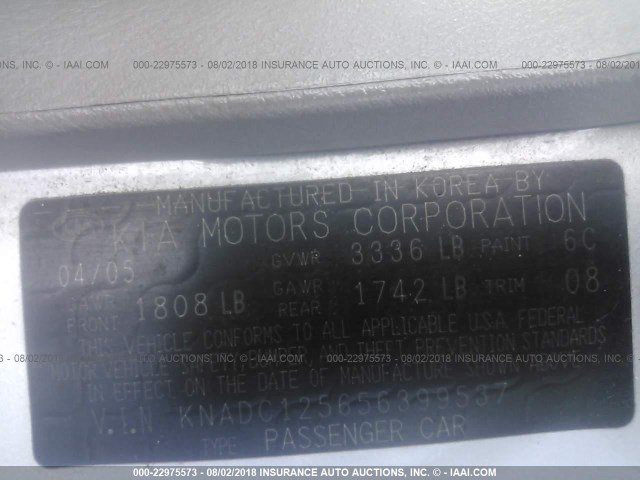 KNADC125656399537 - 2005 KIA RIO GRAY photo 9