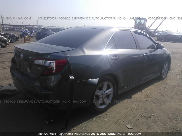 4T1BF1FK3EU464966 - 2014 TOYOTA CAMRY L/SE/LE/XLE 灰色 照片 4
