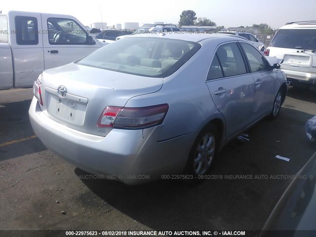 4T1BF3EK7BU773171 - 2011 TOYOTA CAMRY SE/LE/XLE 银色 照片 4