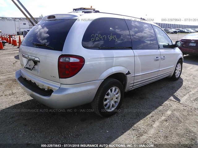 2C4GP54L22R532080 - 2002 CHRYSLER TOWN & COUNTRY LXI SILVER photo 4