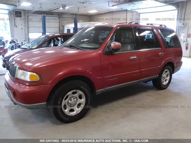 5LMFU28A5YLJ31449 - 2000 LINCOLN NAVIGATOR 红色 照片 2