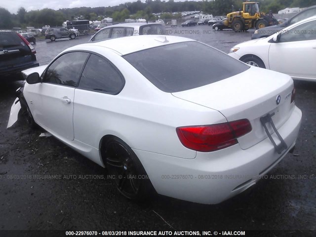 WBAKG1C58CE839996 - 2012 BMW 335 I SULEV WHITE photo 3