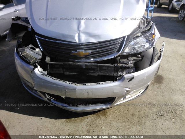 1GNKRFKD0EJ153942 - 2014 CHEVROLET TRAVERSE LS SILVER photo 6