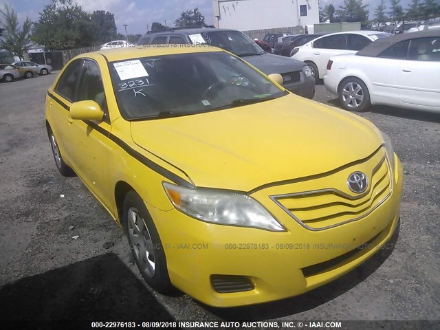 4T1BF3EK9AU070900 - 2010 TOYOTA CAMRY SE/LE/XLE YELLOW photo 1