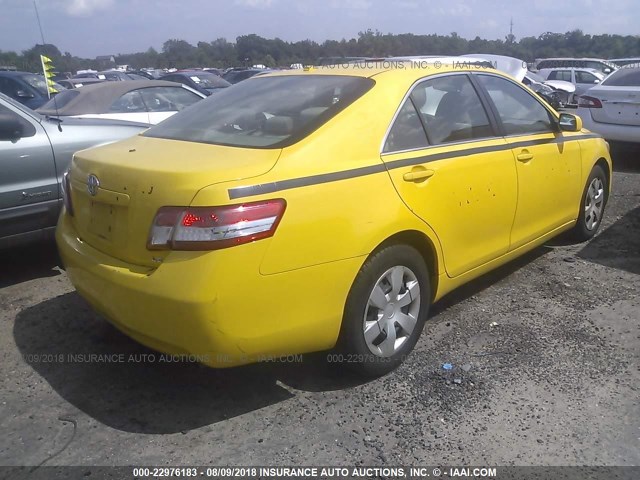 4T1BF3EK9AU070900 - 2010 TOYOTA CAMRY SE/LE/XLE YELLOW photo 4