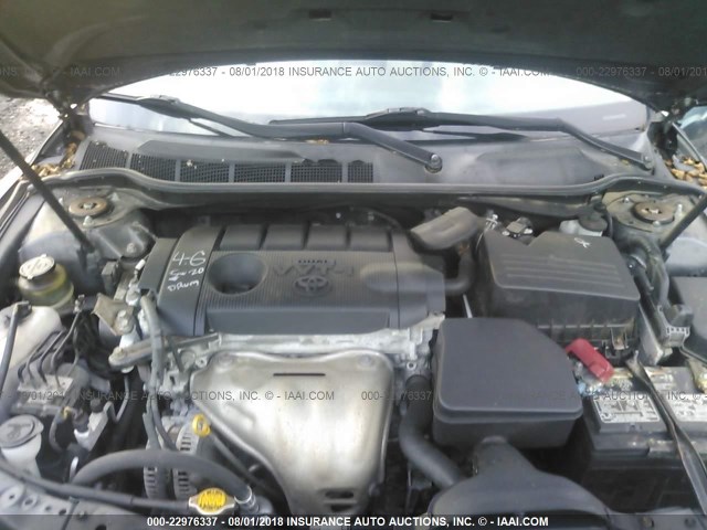 4T1BF3EK3BU220467 - 2011 TOYOTA CAMRY SE/LE/XLE ნაცრისფერი ფოტო 10