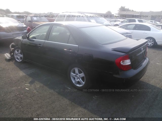 4T1BF30K42U013920 - 2002 TOYOTA CAMRY LE/XLE/SE Qara foto 3
