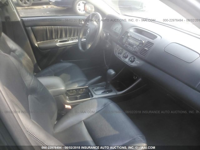 4T1BF30K42U013920 - 2002 TOYOTA CAMRY LE/XLE/SE Qara foto 5