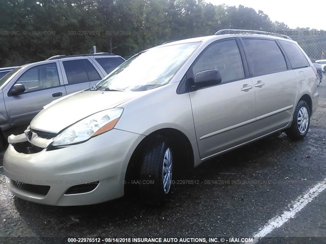 5TDZK23C88S139692 - 2008 TOYOTA SIENNA CE/LE GOLD photo 2