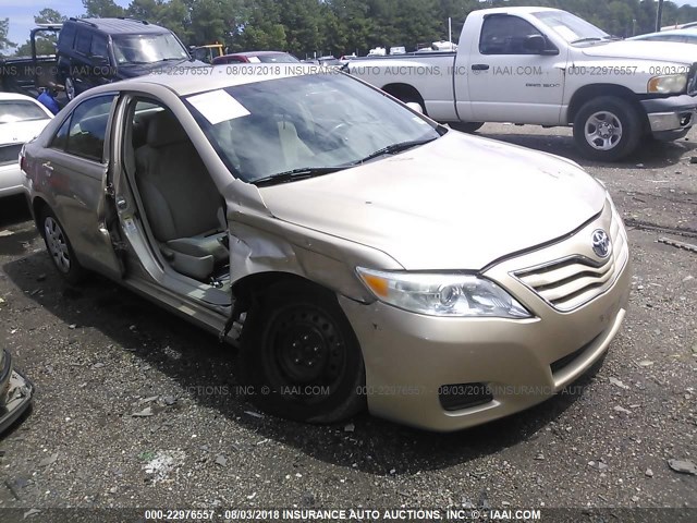 4T1BF3EK8BU772904 - 2011 TOYOTA CAMRY SE/LE/XLE ოქროსფერი ფოტო 1