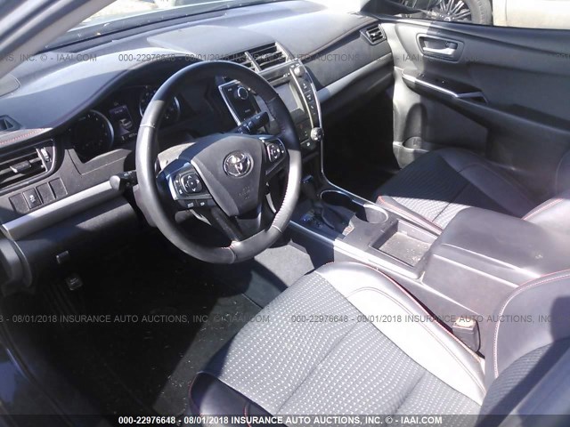 4T1BF1FK7FU054608 - 2015 TOYOTA CAMRY LE/XLE/SE/XSE GREEN photo 5