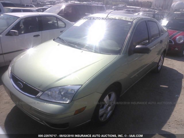 1FAHP34N17W114219 - 2007 FORD FOCUS ZX4/S/SE/SES GREEN photo 2