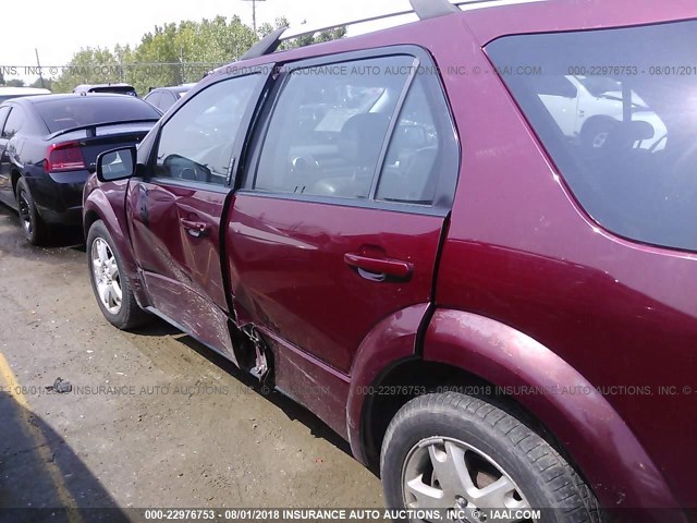1FMZK06105GA13715 - 2005 FORD FREESTYLE LIMITED RED photo 6