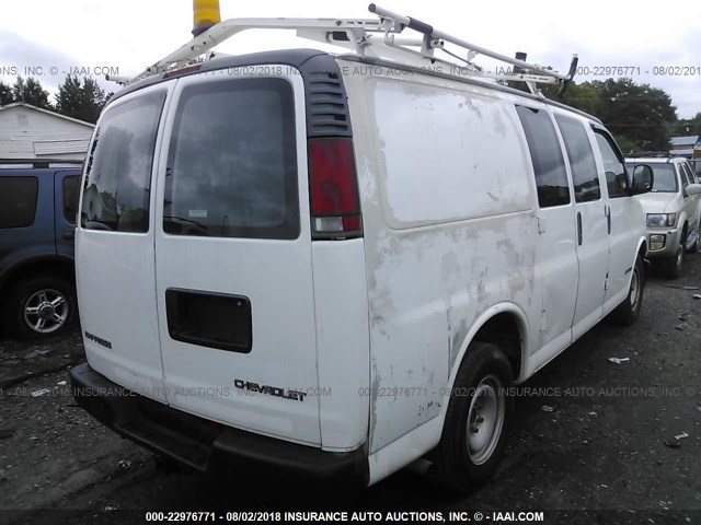 1GCFG25W611153931 - 2001 CHEVROLET EXPRESS G2500  WHITE photo 4