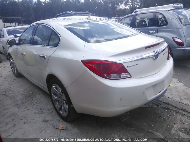 2G4GS5EV6C9195425 - 2012 BUICK REGAL PREMIUM WHITE photo 3