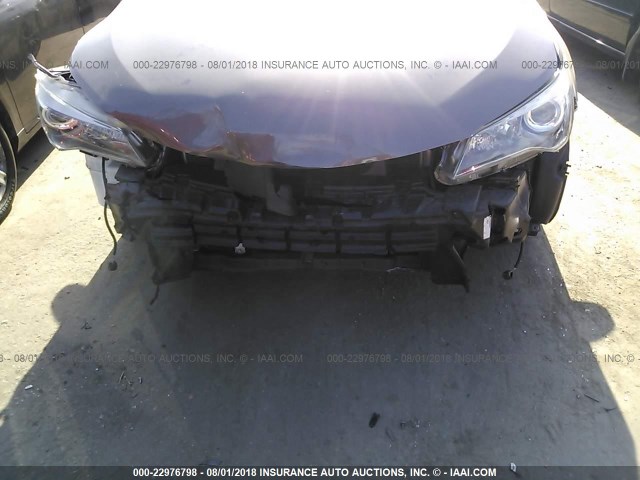 4T1BF1FK5FU957260 - 2015 TOYOTA CAMRY LE/XLE/SE/XSE 灰色 照片 6