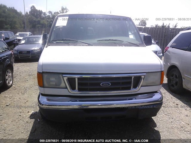 1FMRE11L34HA82333 - 2004 FORD ECONOLINE E150 WAGON WHITE photo 6