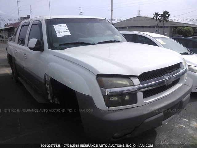 3GNEC13TX2G326421 - 2002 CHEVROLET AVALANCHE C1500 WHITE photo 1