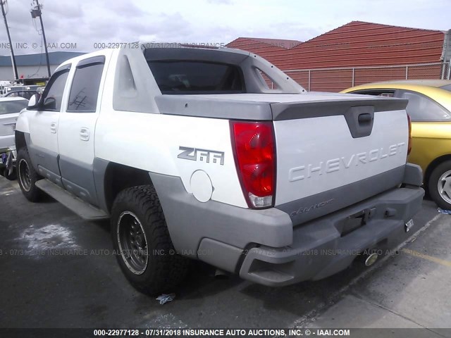 3GNEC13TX2G326421 - 2002 CHEVROLET AVALANCHE C1500 WHITE photo 3