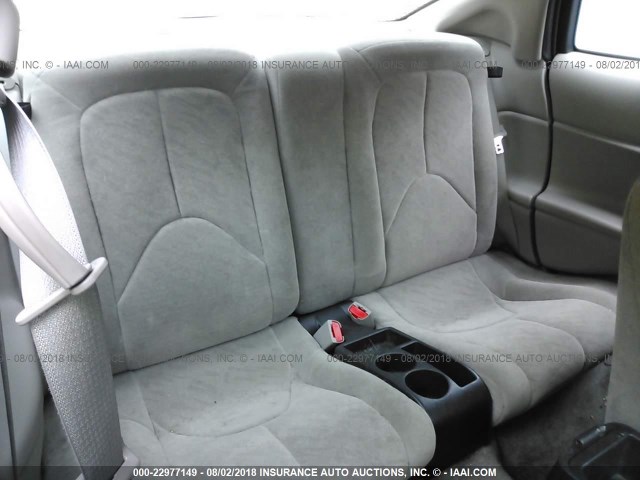 1G8ZY12742Z131294 - 2002 SATURN SC2 SILVER photo 8