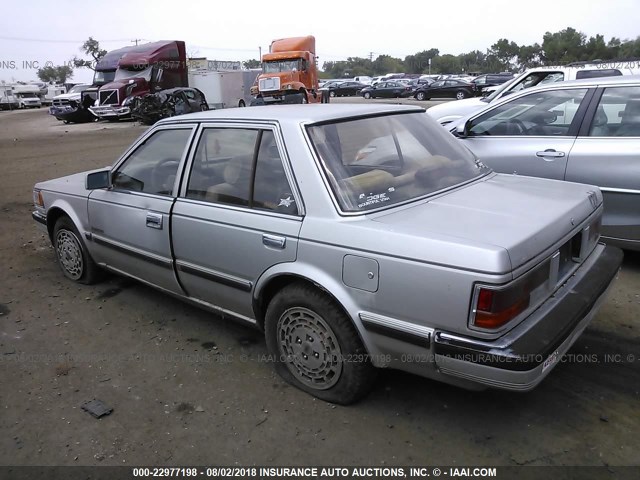 JN1HU11S3GT100523 - 1986 NISSAN MAXIMA SILVER photo 3