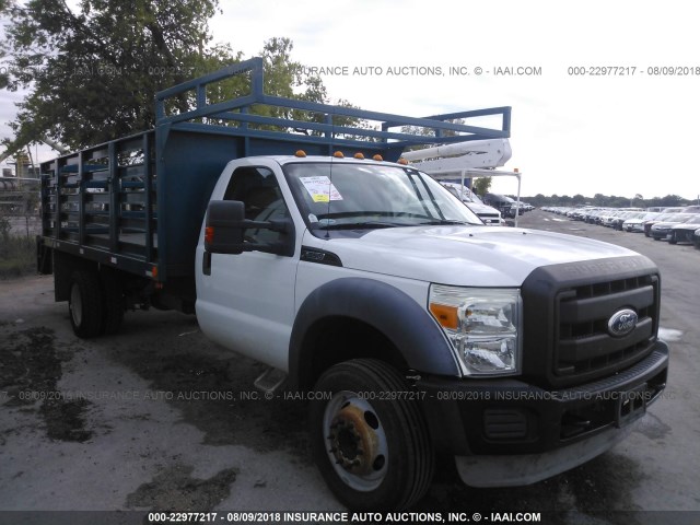 1FDUF5GY2BEA69606 - 2011 FORD F550 SUPER DUTY WHITE photo 1