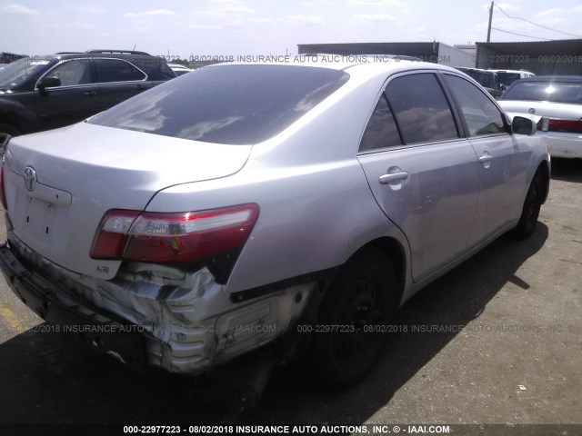 4T1BE46K79U293441 - 2009 TOYOTA CAMRY SE/LE/XLE ვერცხლისფერი ფოტო 4