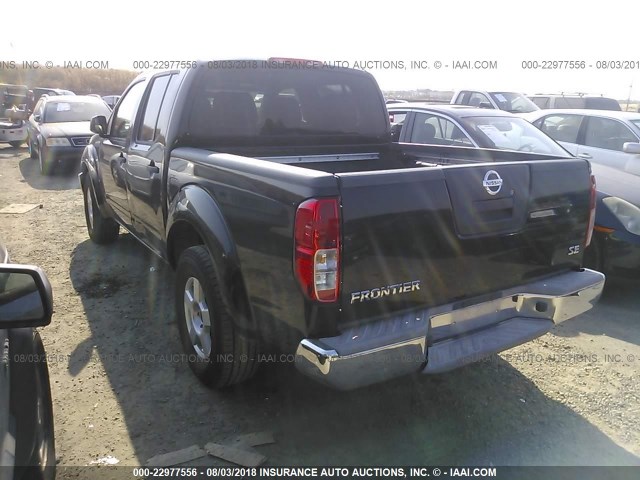 1N6AD07U07C464221 - 2007 NISSAN FRONTIER CREW CAB LE/SE/OFF ROAD BLACK photo 3