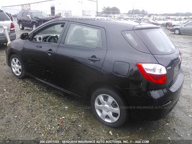2T1KU4EE2AC192487 - 2010 TOYOTA COROLLA MATRIX  BLACK photo 3