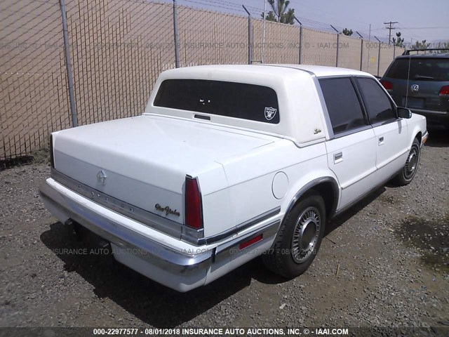 1C3XC66R4LD898621 - 1990 CHRYSLER NEW YORKER C-BODY LANDAU WHITE photo 4